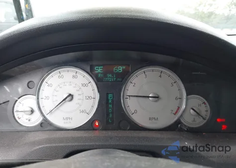 2005 Chrysler 300 Touring из США, поврежденный, VIN 2C3JA53G35H556513